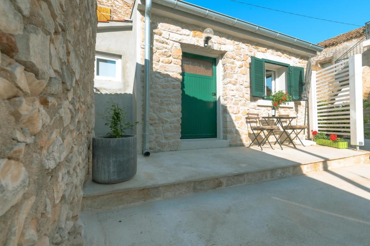 Small Stone House Luka Zadar Exterior photo