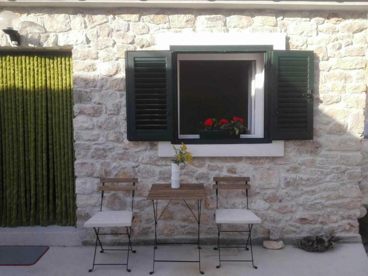 Small Stone House Luka Zadar Exterior photo